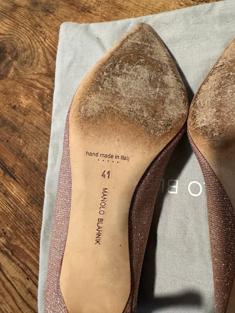Manolo Blahnik BB Glitter Pointed Toe Pump EU 41 Rose Gold Pink Sparkle Stiletto - Picture 11 of 11